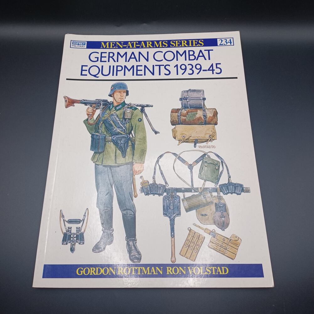German Combat Equipments 1939-45 by Gordon Rottman PB - Very Good 0-85045-952-4